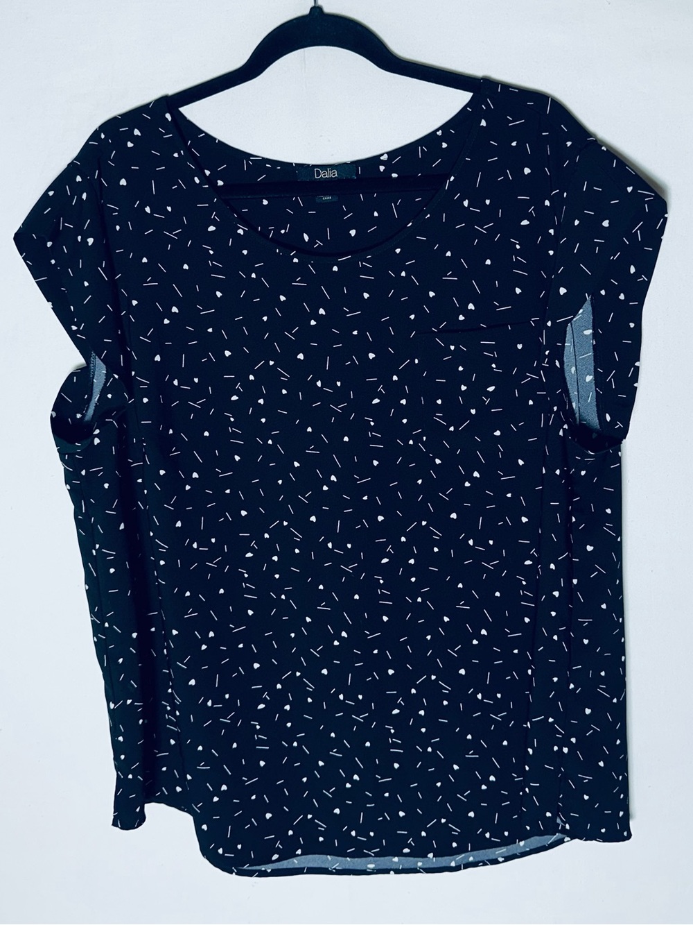 Dalia Black Geometric Dash Heart Print Blouse XXL